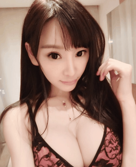 分享极品兼职学生妹妹 胸大 b紧 水多 活好 上下粉嫩